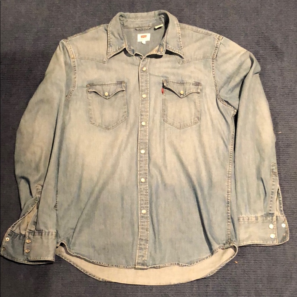 Levi’s Denim Long Sleeve Button Down